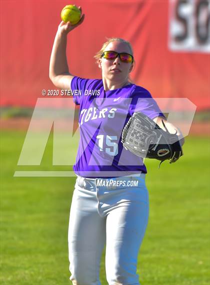 Thumbnail 2 in Millennium @ Williams Field photogallery.