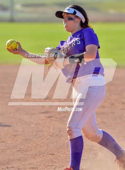 Thumbnail 3 in Millennium @ Williams Field photogallery.