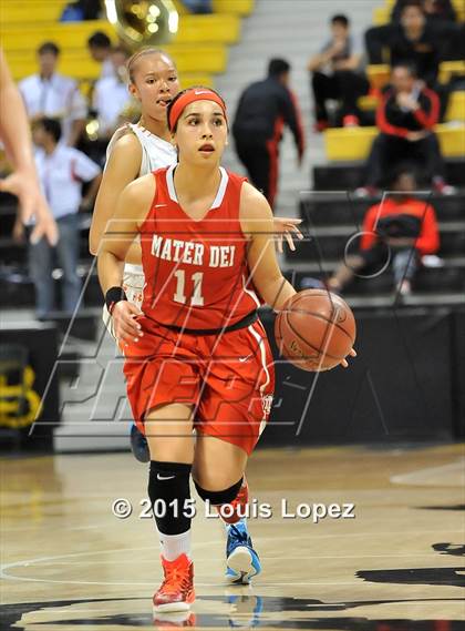 Thumbnail 1 in Mater Dei vs. Chaminade (CIF SoCal Regional Open Division Final) photogallery.