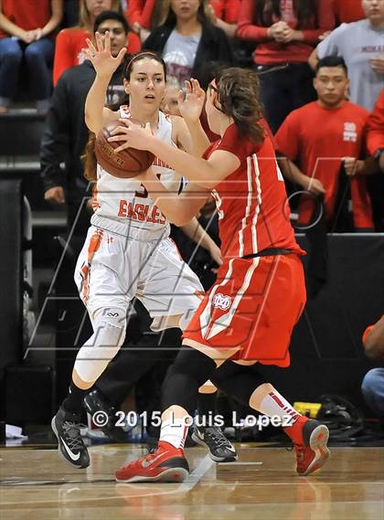Thumbnail 2 in Mater Dei vs. Chaminade (CIF SoCal Regional Open Division Final) photogallery.