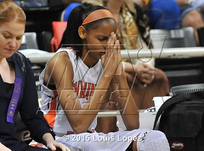 Thumbnail 1 in Mater Dei vs. Chaminade (CIF SoCal Regional Open Division Final) photogallery.