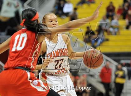 Thumbnail 3 in Mater Dei vs. Chaminade (CIF SoCal Regional Open Division Final) photogallery.