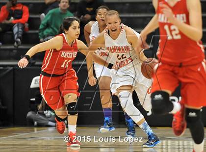 Thumbnail 3 in Mater Dei vs. Chaminade (CIF SoCal Regional Open Division Final) photogallery.