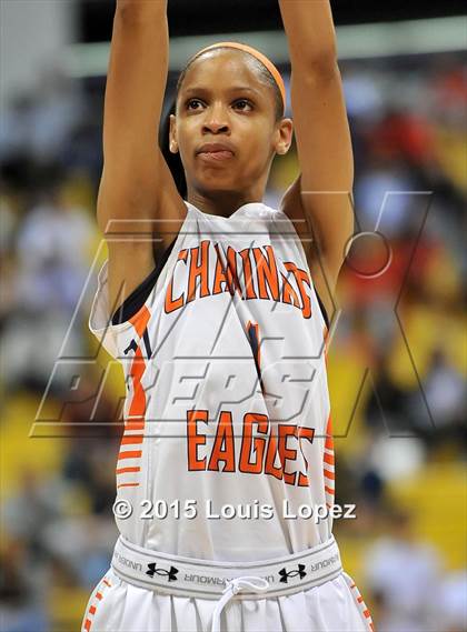 Thumbnail 1 in Mater Dei vs. Chaminade (CIF SoCal Regional Open Division Final) photogallery.