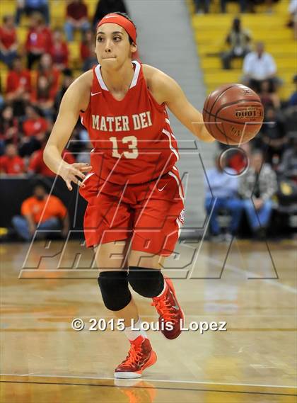 Thumbnail 2 in Mater Dei vs. Chaminade (CIF SoCal Regional Open Division Final) photogallery.