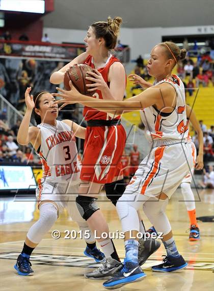 Thumbnail 3 in Mater Dei vs. Chaminade (CIF SoCal Regional Open Division Final) photogallery.