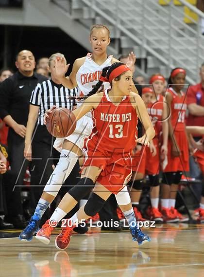 Thumbnail 2 in Mater Dei vs. Chaminade (CIF SoCal Regional Open Division Final) photogallery.