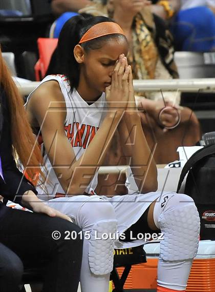 Thumbnail 3 in Mater Dei vs. Chaminade (CIF SoCal Regional Open Division Final) photogallery.