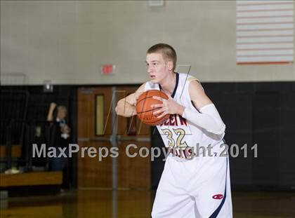 Thumbnail 2 in Klein Collins vs. Memorial (McDonald's Texas Invitational) photogallery.