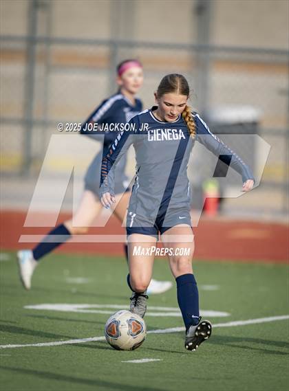 Thumbnail 3 in Cienega vs Nogales photogallery.