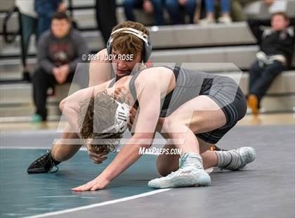 Thumbnail 3 in Farmington Vs Weber photogallery.