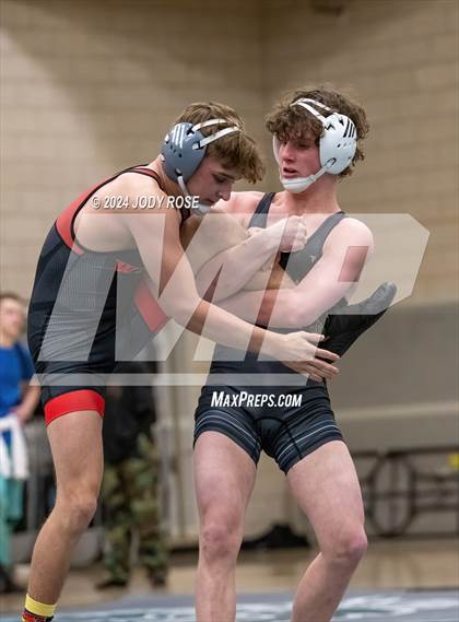Thumbnail 2 in Farmington Vs Weber photogallery.