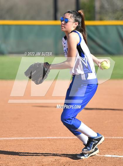 Thumbnail 1 in Burton vs Mumford photogallery.