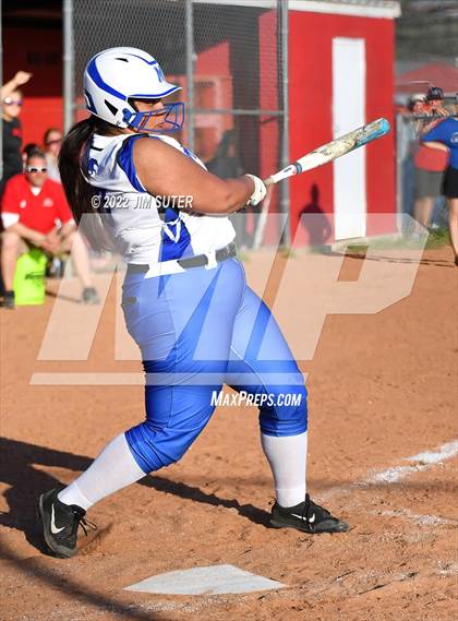 Thumbnail 2 in Burton vs Mumford photogallery.