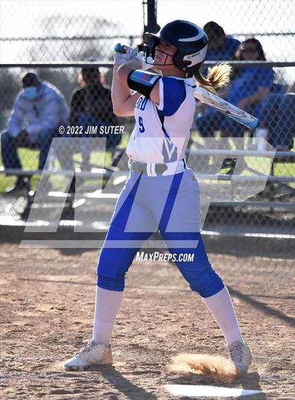 Thumbnail 1 in Burton vs Mumford photogallery.