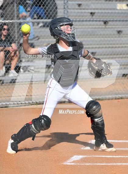 Thumbnail 3 in Burton vs Mumford photogallery.