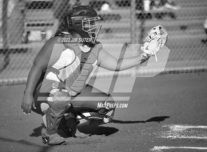 Thumbnail 1 in Burton vs Mumford photogallery.