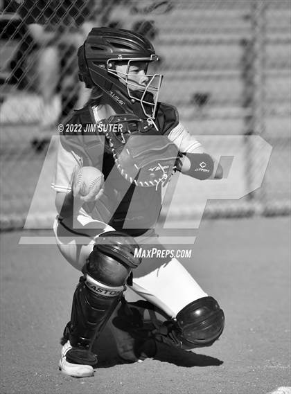 Thumbnail 2 in Burton vs Mumford photogallery.