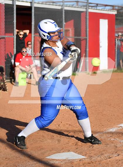 Thumbnail 3 in Burton vs Mumford photogallery.