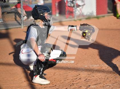 Thumbnail 1 in Burton vs Mumford photogallery.