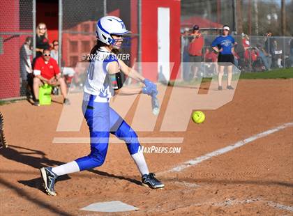 Thumbnail 2 in Burton vs Mumford photogallery.
