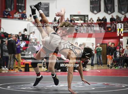Thumbnail 3 in IHSA, 2A, Highland Sectional photogallery.