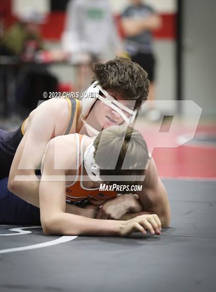 Thumbnail 3 in IHSA, 2A, Highland Sectional photogallery.