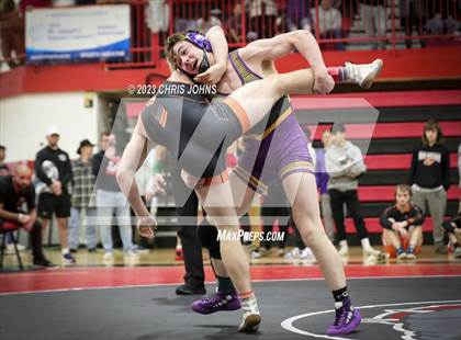 Thumbnail 1 in IHSA, 2A, Highland Sectional photogallery.