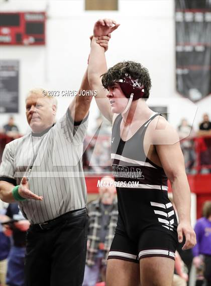 Thumbnail 2 in IHSA, 2A, Highland Sectional photogallery.