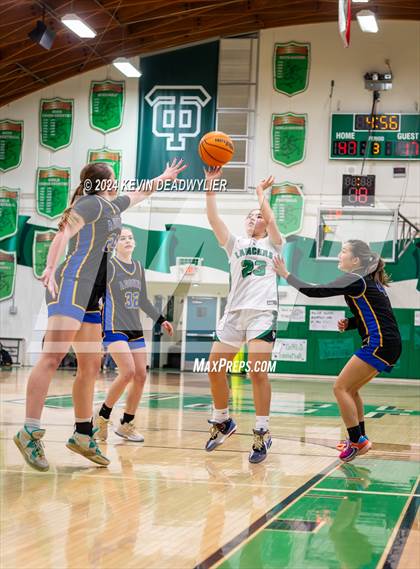 Thumbnail 2 in Agoura @ Thousand Oaks photogallery.