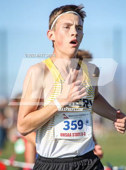 Thumbnail 2 in UHSAA Cross Country Finals photogallery.