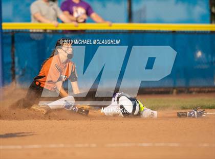 Thumbnail 3 in East Rockaway vs Oyster Bay (NYSPHSAA Section 8 Class B Final Game 2) photogallery.