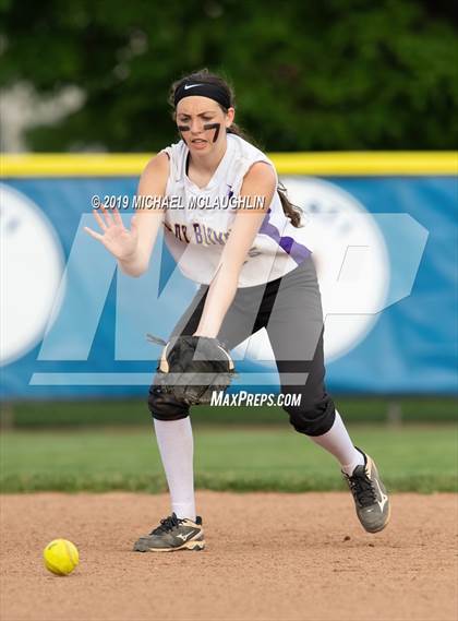 Thumbnail 3 in East Rockaway vs Oyster Bay (NYSPHSAA Section 8 Class B Final Game 2) photogallery.
