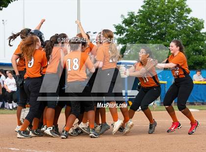 Thumbnail 2 in East Rockaway vs Oyster Bay (NYSPHSAA Section 8 Class B Final Game 2) photogallery.