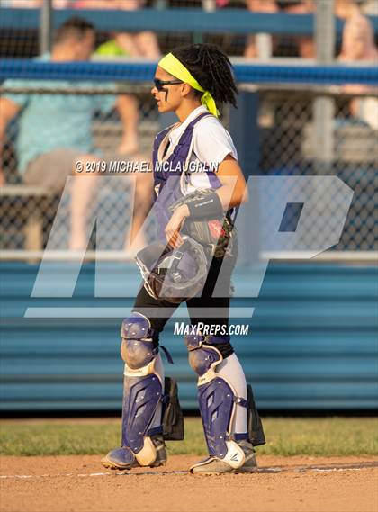 Thumbnail 2 in East Rockaway vs Oyster Bay (NYSPHSAA Section 8 Class B Final Game 2) photogallery.