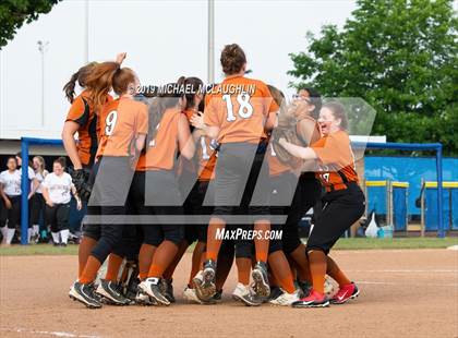 Thumbnail 3 in East Rockaway vs Oyster Bay (NYSPHSAA Section 8 Class B Final Game 2) photogallery.
