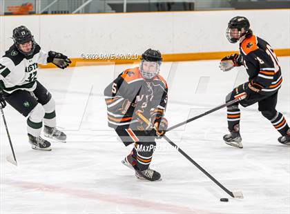 Thumbnail 3 in Austin Prep @ North Yarmouth Academy photogallery.