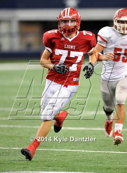 Thumbnail 3 in Albany vs. Bremond (UIL 2A Division 2 Final) photogallery.