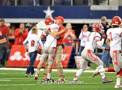 Thumbnail 2 in Albany vs. Bremond (UIL 2A Division 2 Final) photogallery.