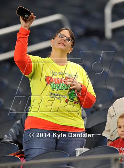 Thumbnail 1 in Albany vs. Bremond (UIL 2A Division 2 Final) photogallery.