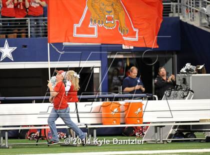 Thumbnail 3 in Albany vs. Bremond (UIL 2A Division 2 Final) photogallery.