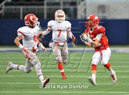 Thumbnail 3 in Albany vs. Bremond (UIL 2A Division 2 Final) photogallery.
