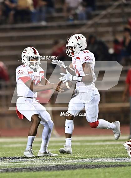Thumbnail 2 in Crosby vs. Liberty Hill (UIL 5A D2 Semifinal) photogallery.