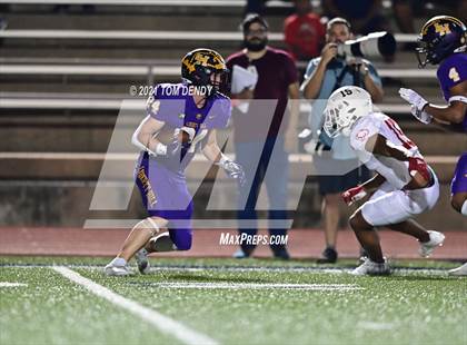 Thumbnail 2 in Crosby vs. Liberty Hill (UIL 5A D2 Semifinal) photogallery.