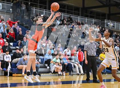 Thumbnail 3 in Penfield vs. Greece Athena (NYSPHSAA Section V Class AA Semifinals) photogallery.