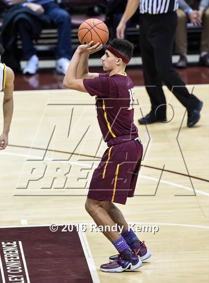 Thumbnail 1 in Kickapoo vs. Christ the King  (Bass Pro Tournament of Champions) photogallery.