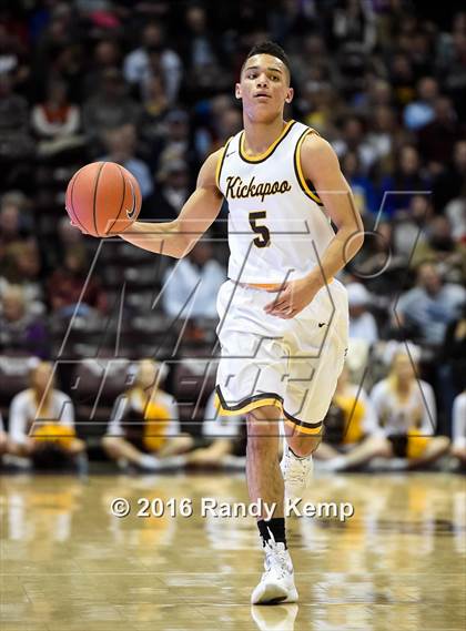 Thumbnail 1 in Kickapoo vs. Christ the King  (Bass Pro Tournament of Champions) photogallery.