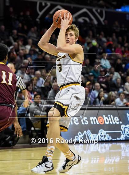 Thumbnail 2 in Kickapoo vs. Christ the King  (Bass Pro Tournament of Champions) photogallery.