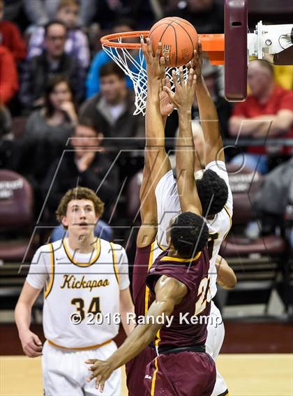Thumbnail 1 in Kickapoo vs. Christ the King  (Bass Pro Tournament of Champions) photogallery.