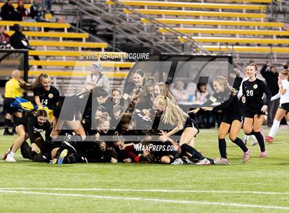 Thumbnail 1 in Seton vs Upper Arlington (OHSAA Division I State Final) photogallery.